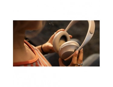 bose-noise-cancelling-700-silver